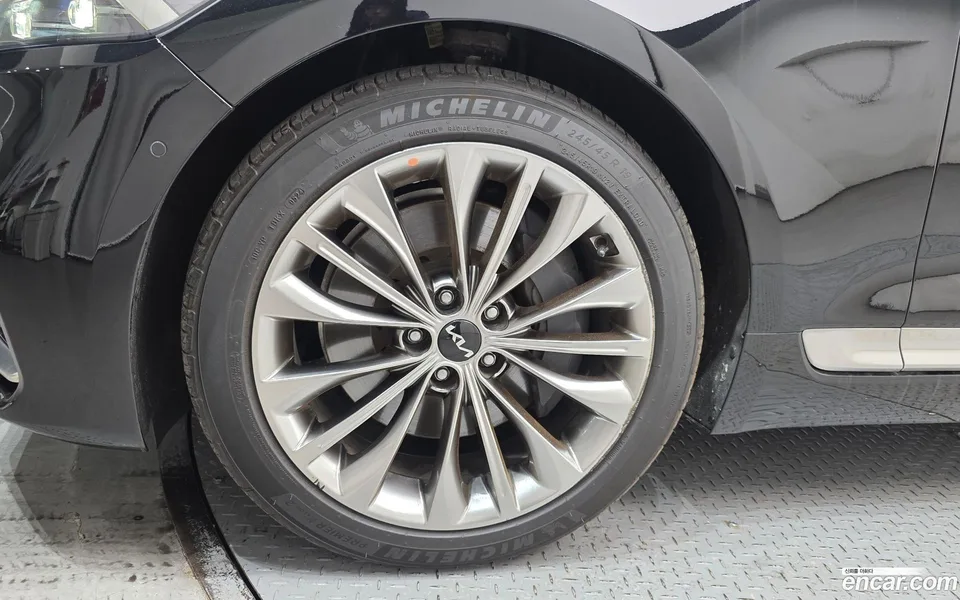 Kia K9 3.8 GDI AWD 2022 — thumbnail 2