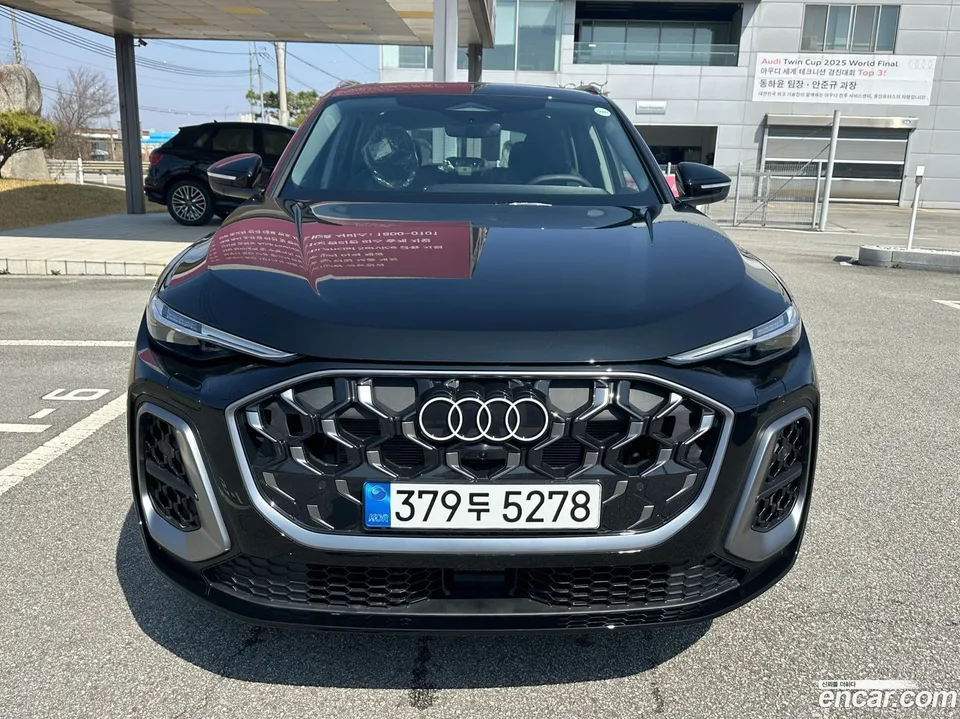 Audi Q5 (80A) 40 TFSI S Line 2025 — миниатюра 3