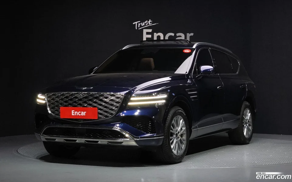 Genesis GV80 2.5T 2WD 2024 — фото 1, купить с доставкой в Москву