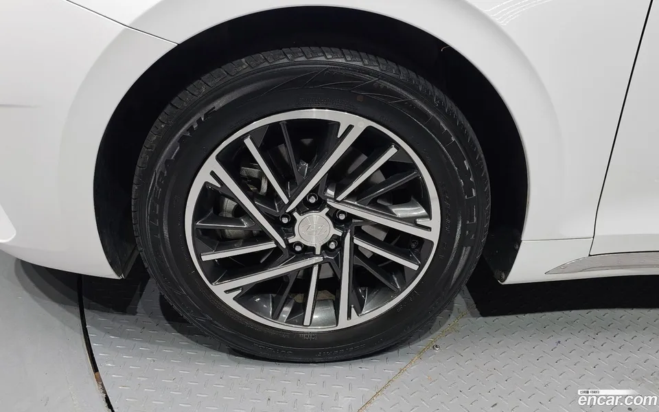 Hyundai Grandeur IG 3.0 LPi () 2022 — миниатюра 2