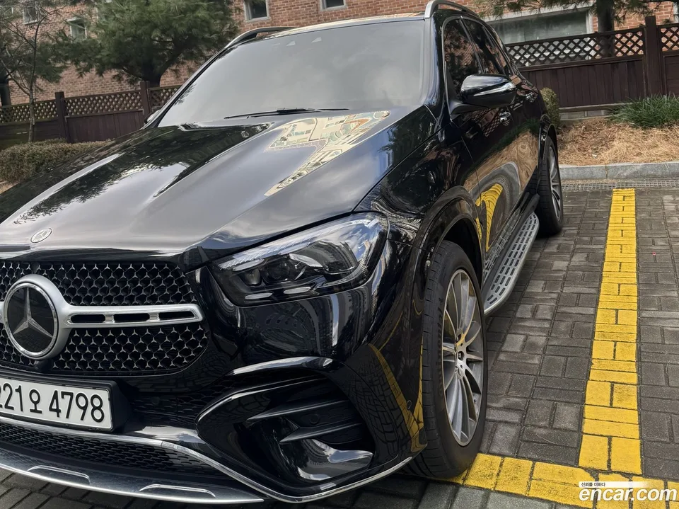 Mercedes-Benz GLE-Class GLE450 4MATIC 2024 — миниатюра 4