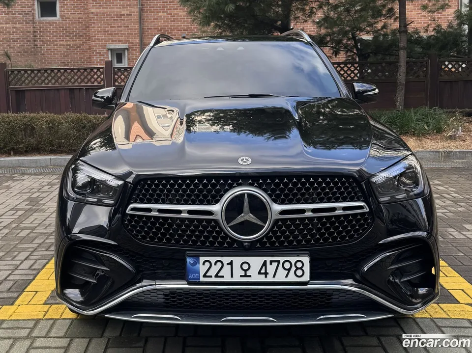 Mercedes-Benz GLE-Class GLE450 4MATIC 2024 — фото 1, купить с доставкой в Москву