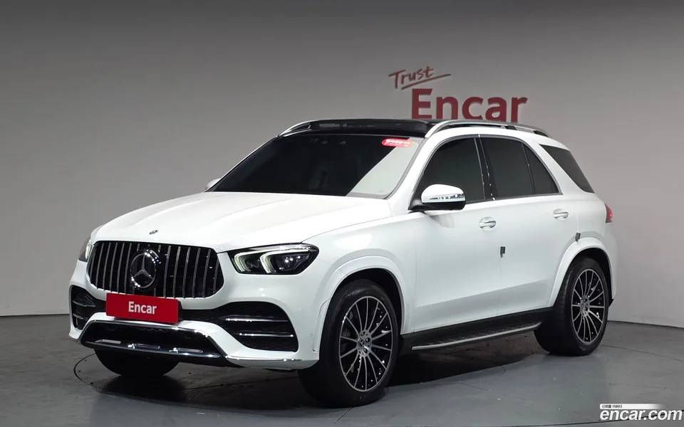 Mercedes-Benz GLE-Class GLE450 4MATIC 2023 — фото 1, купить с доставкой в Москву