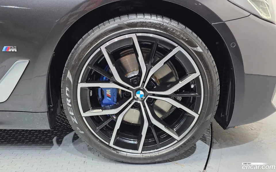 BMW 5 Series 530i M 2022 — миниатюра 2