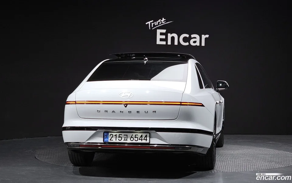 Hyundai Grandeur 2.5 2WD 2023 — миниатюра 4