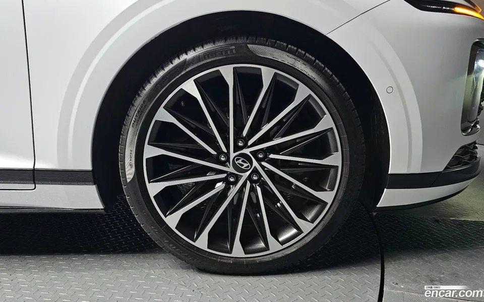 Hyundai Grandeur 2.5 2WD 2023 — миниатюра 5