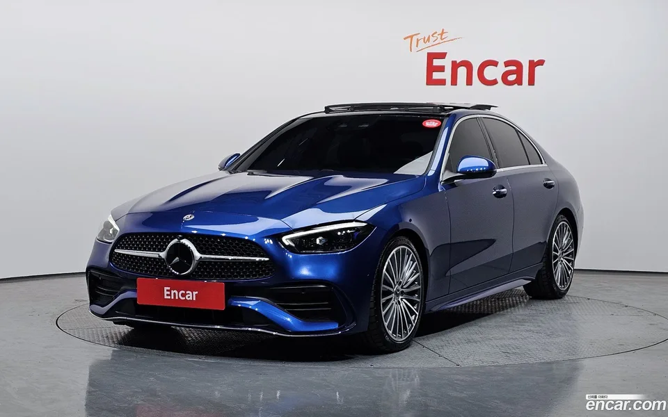 Mercedes-Benz C-Class C300 4MATIC AMG Line 2023 — фото 1, купить с доставкой в Москву