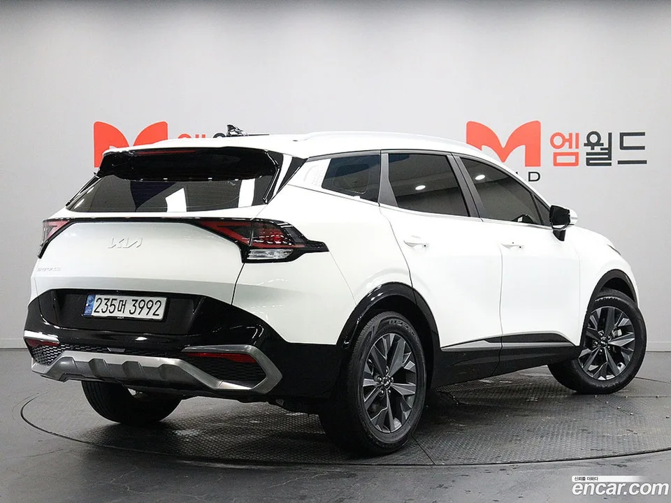 Kia Sportage 1.6 2WD 2022 — миниатюра 3