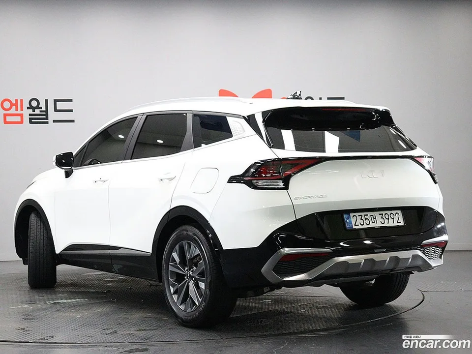 Kia Sportage 1.6 2WD 2022 — миниатюра 4