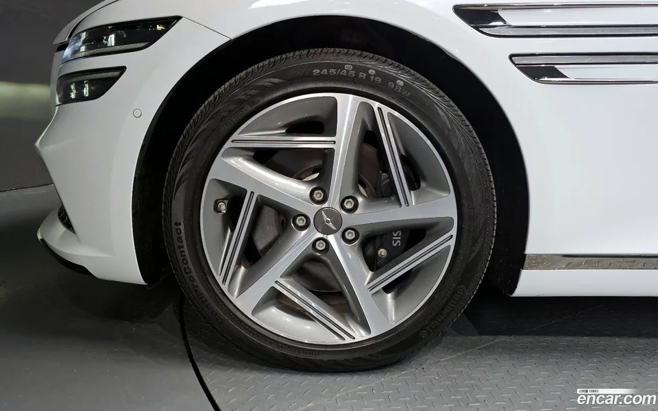 Genesis G80 2.5 AWD 2023 — миниатюра 2