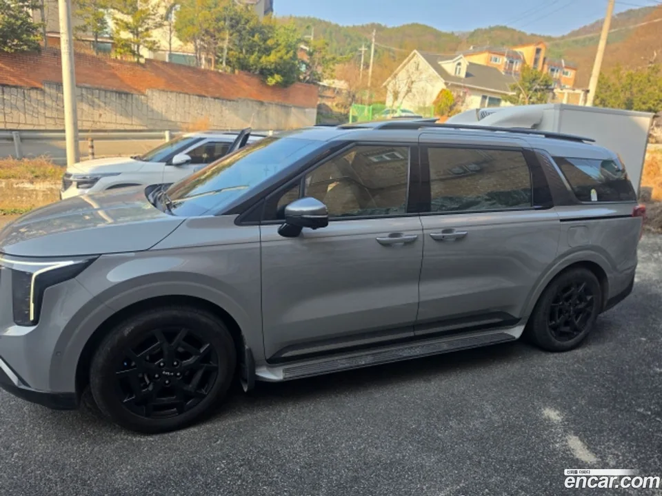 Kia Carnival HEV 9 2024 — миниатюра 2