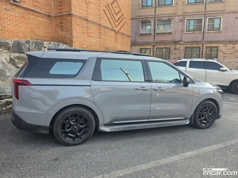 Kia Carnival HEV 9 2024 — миниатюра 3
