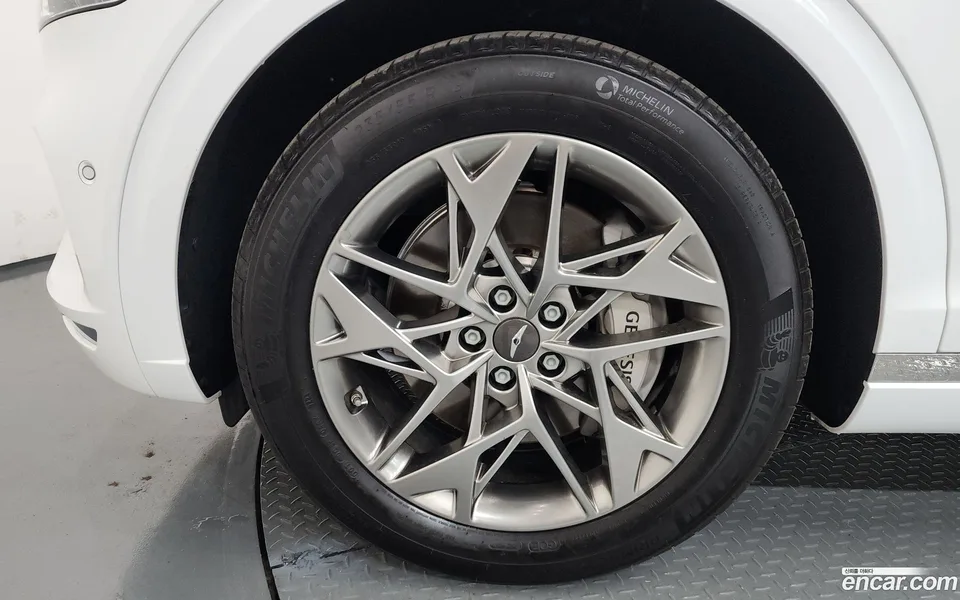 Genesis GV70 2.5T AWD 2023 — миниатюра 2