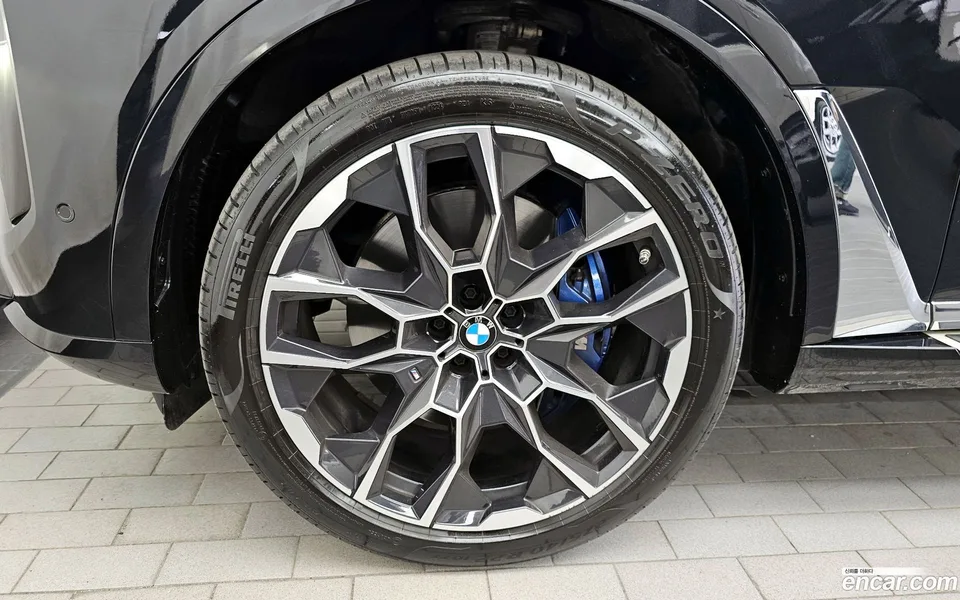 BMW X7 xDrive 40d M 7 2024 — миниатюра 2