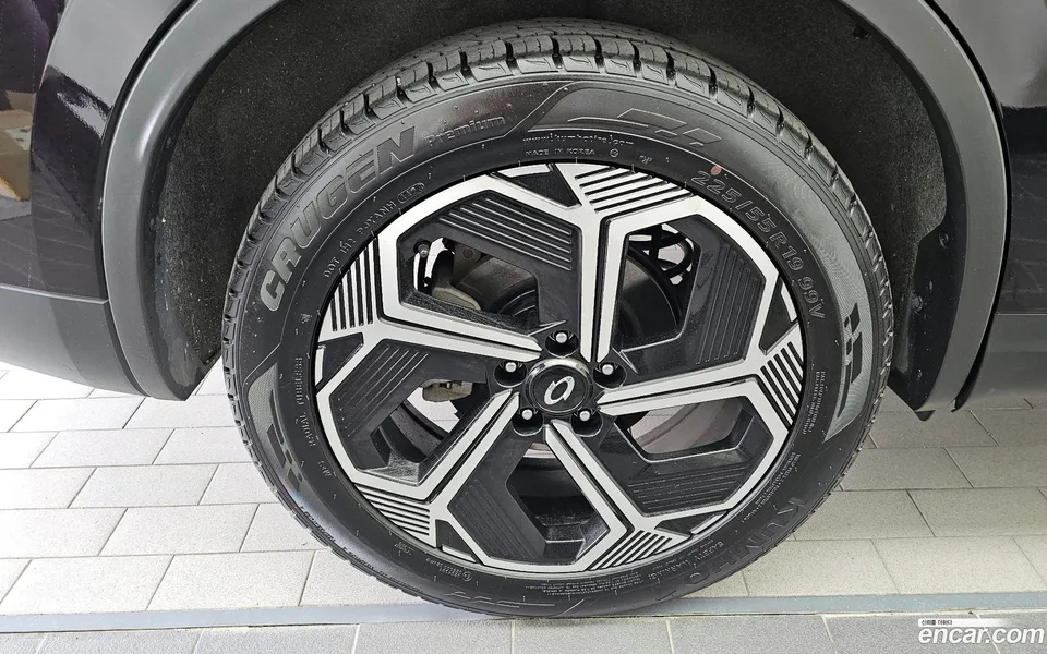 Renault Samsung QM6 2.0 LPe RE 2WD 2023 — миниатюра 2