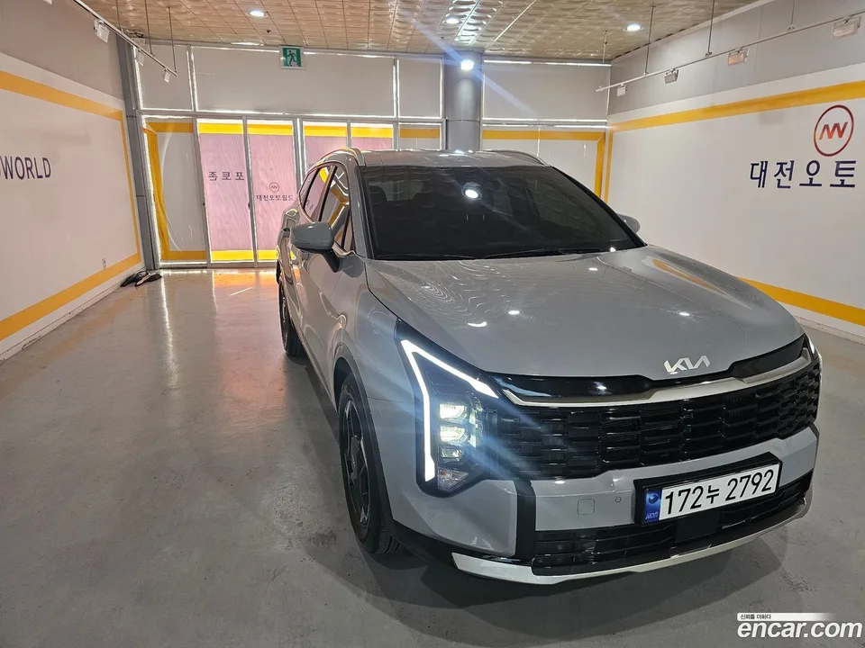 Kia Sportage 1.6 2WD 2025 — фото 1, купить с доставкой в Москву