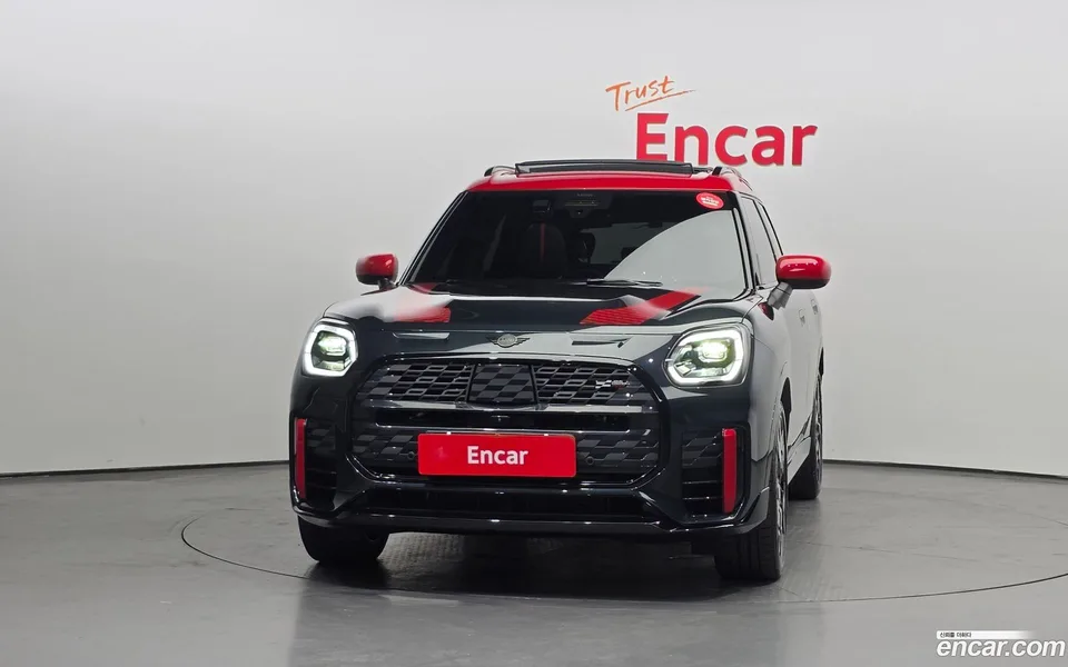 MINI Cooper S Countryman ALL4 JCW 2025 — миниатюра 3