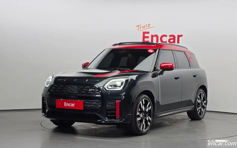 MINI Cooper S Countryman ALL4 JCW 2025 — фото 1, купить с доставкой в Москву