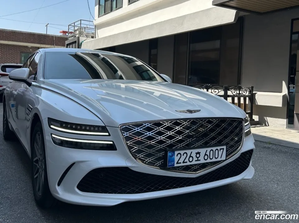 Genesis G80 2.5 AWD 2026 — фото 1, купить с доставкой в Москву