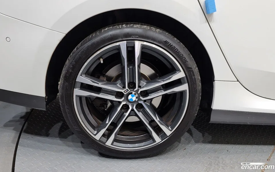 BMW 2 Series Gran Coupe 220i M 2022 — миниатюра 2