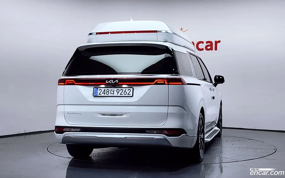 Kia Carnival 9 2022 — thumbnail 4