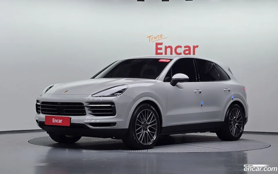 Porsche Cayenne 3.0 2022 — фото 1, купить с доставкой в Москву