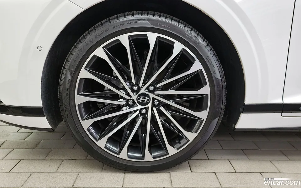 Hyundai Grandeur Hybrid 2023 — миниатюра 2