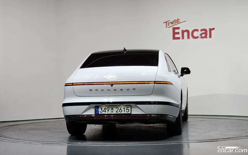 Hyundai Grandeur Hybrid 2023 — миниатюра 4