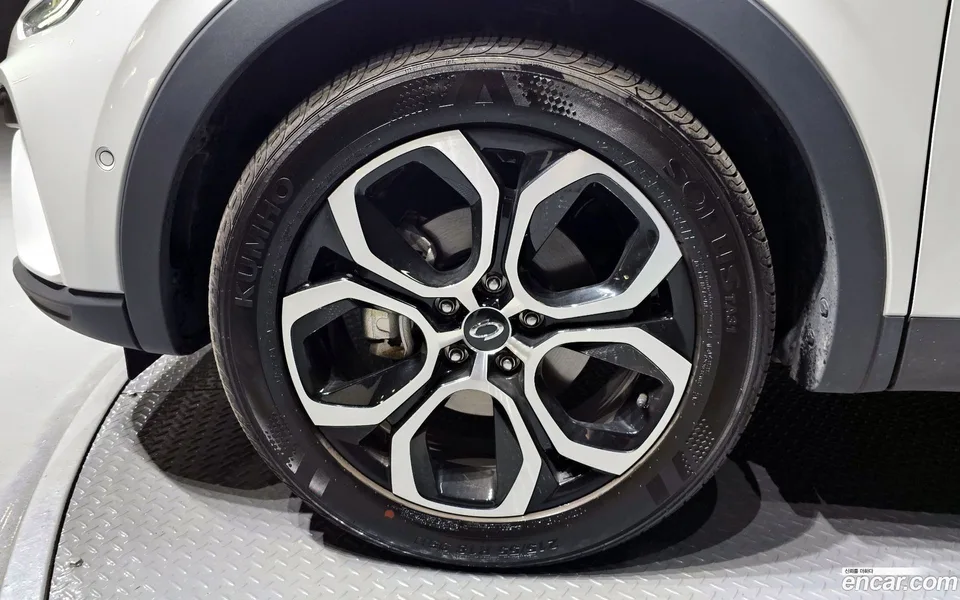 Renault Samsung XM3 (Arkana) 1.6 E-TECH 2024 — миниатюра 2