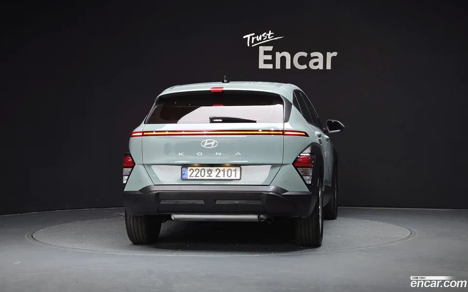 Hyundai Kona 1.6 2WD 2023 — миниатюра 4