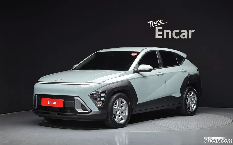 Hyundai Kona 1.6 2WD 2023 — фото 1, купить с доставкой в Москву