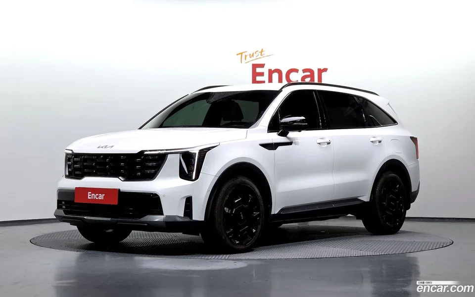 Kia Sorento 2.5T 2WD 2023 — фото 1, купить с доставкой в Москву