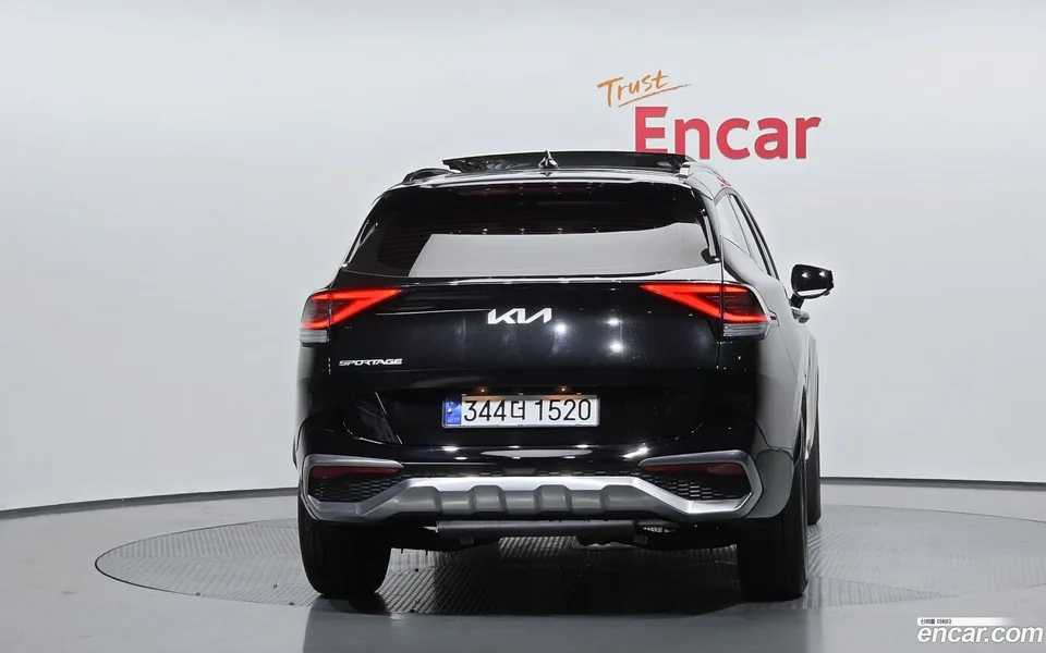 Kia Sportage 1.6 2WD 2023 — миниатюра 4