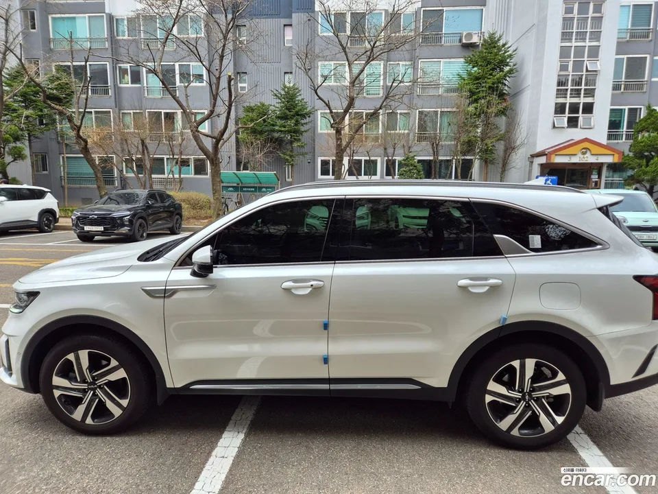 Kia Sorento HEV 1.6 2WD 2023 — миниатюра 2