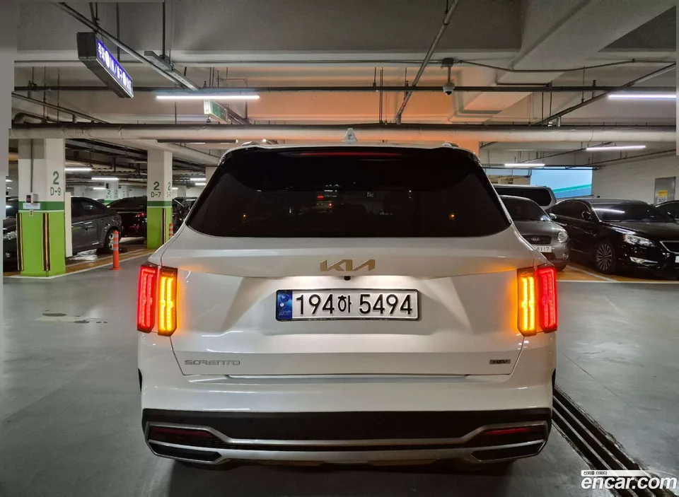 Kia Sorento HEV 1.6 2WD 2023 — миниатюра 4