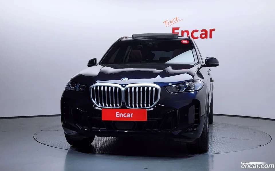 BMW X5 xDrive 40i M 2025 — миниатюра 3