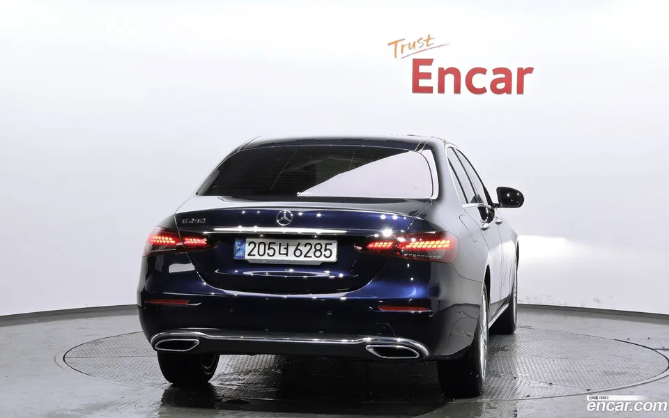 Mercedes-Benz E-Class E250 2022 — миниатюра 4