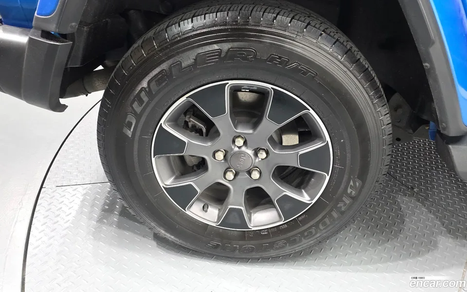 Jeep Wrangler 2.0 4 2022 — миниатюра 5