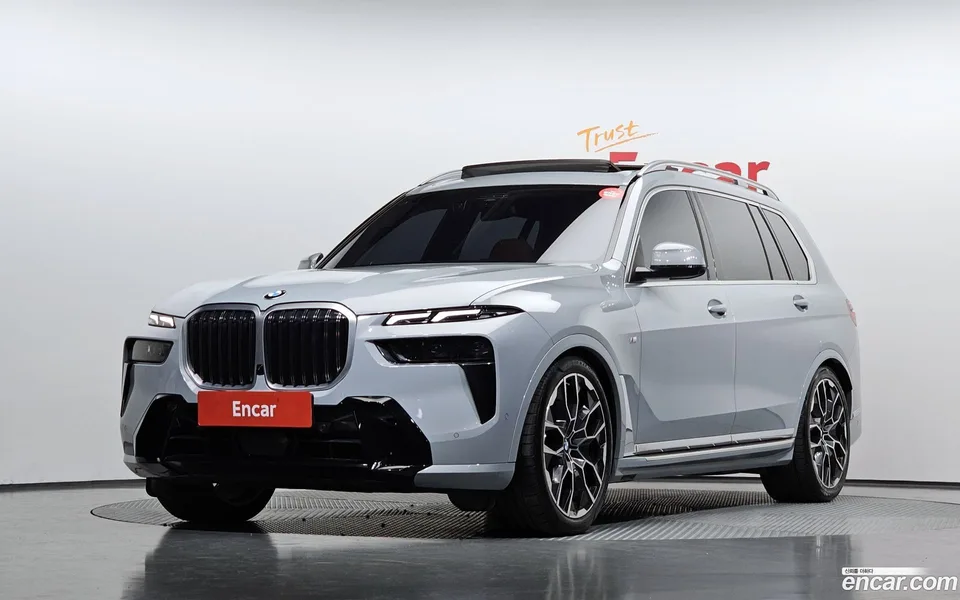 BMW X7 xDrive 40d M 7 2024 — фото 1, купить с доставкой в Москву