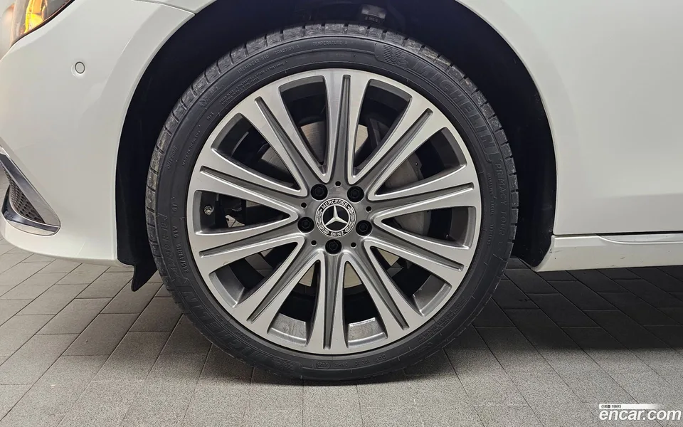Mercedes-Benz E-Class E350 4MATIC 2022 — миниатюра 2