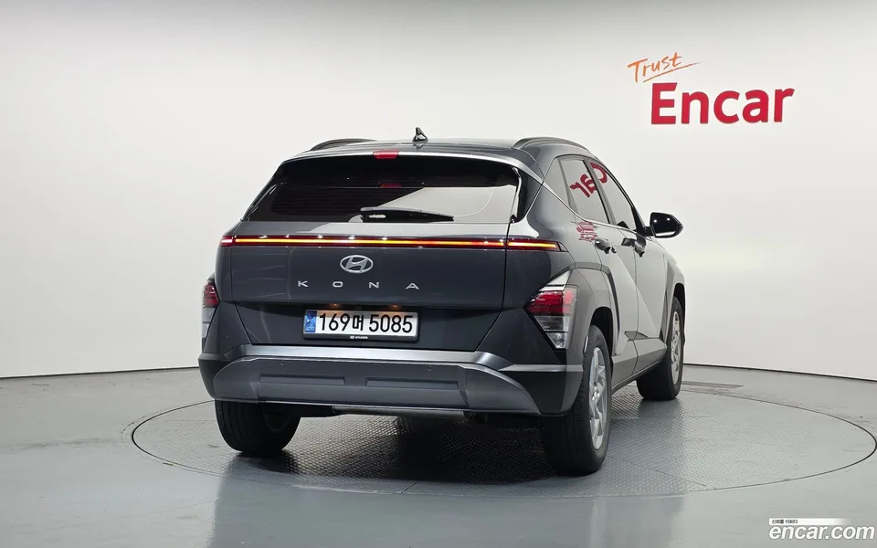 Hyundai Kona Hybrid 2023 — миниатюра 4