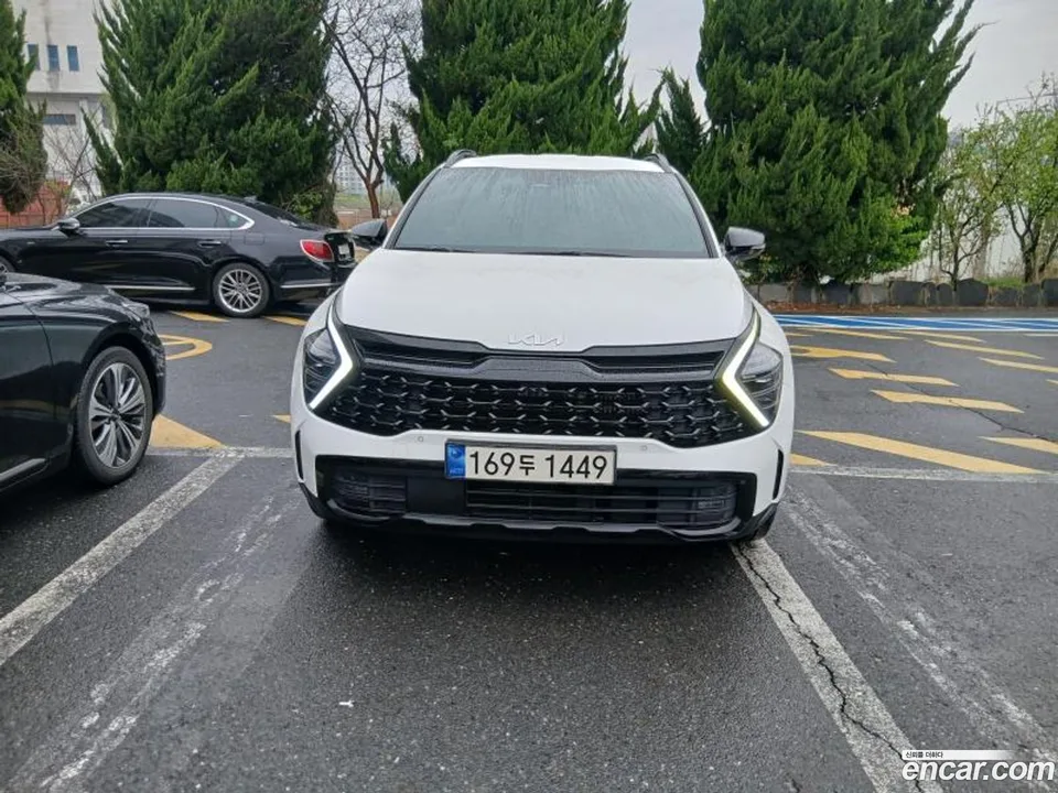 Kia Sportage Hybrid 30 2WD 2023 — миниатюра 3