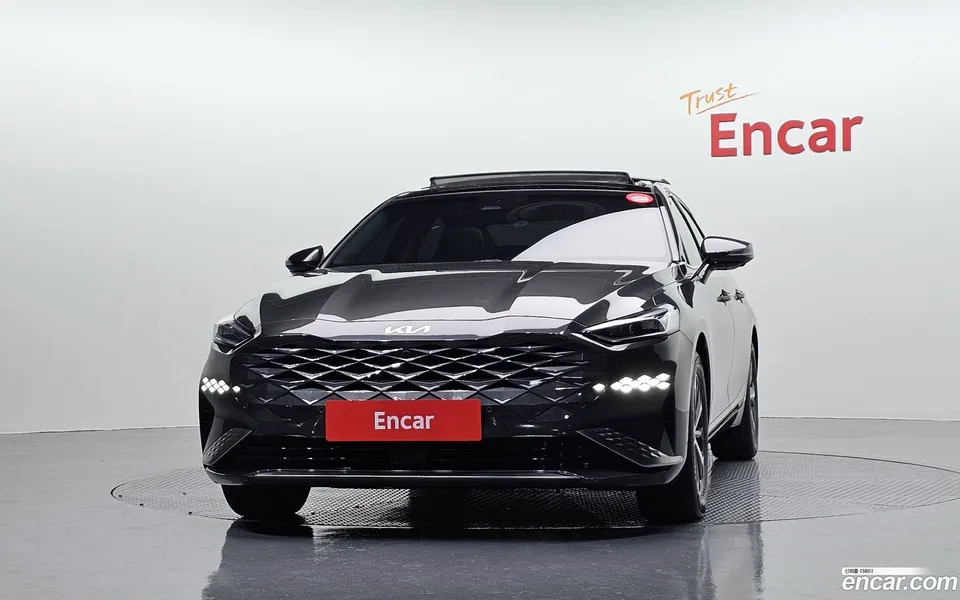 Kia K8 Hybrid 2023 — миниатюра 3