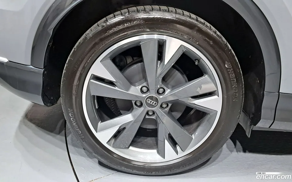 Audi Q4 e-tron 40 2023 — миниатюра 2