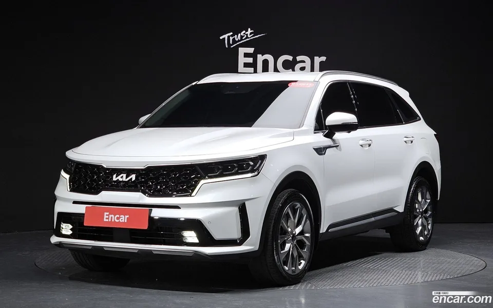 Kia Sorento 2.5T 2WD 2022 — фото 1, купить с доставкой в Москву