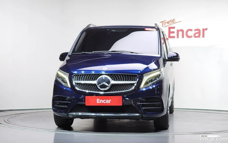 Mercedes-Benz V-Class V300 CDI 2022 — миниатюра 3