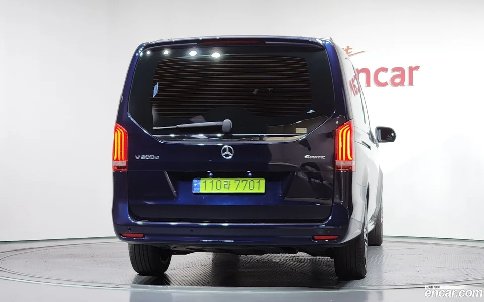 Mercedes-Benz V-Class V300 CDI 2022 — миниатюра 4