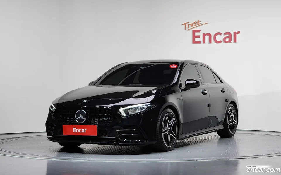 Mercedes-Benz A-Class AMG A35 4MATIC 2022 — фото 1, купить с доставкой в Москву