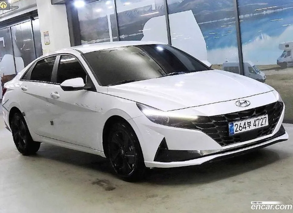Hyundai Avante 1.6 2022 — фото 1, купить с доставкой в Москву