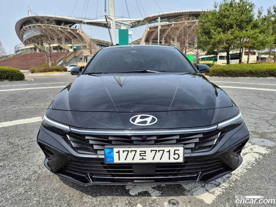 Hyundai Avante CN7 1.6 2023 — фото 1, купить с доставкой в Москву